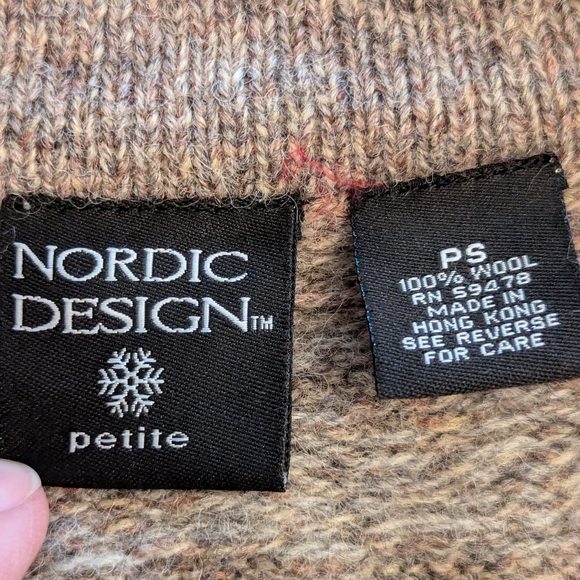 Nordic Design cardigan sweater, wool, size small, vintage - Picture 11 of 11
